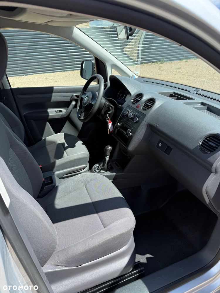 Volkswagen Caddy - 26
