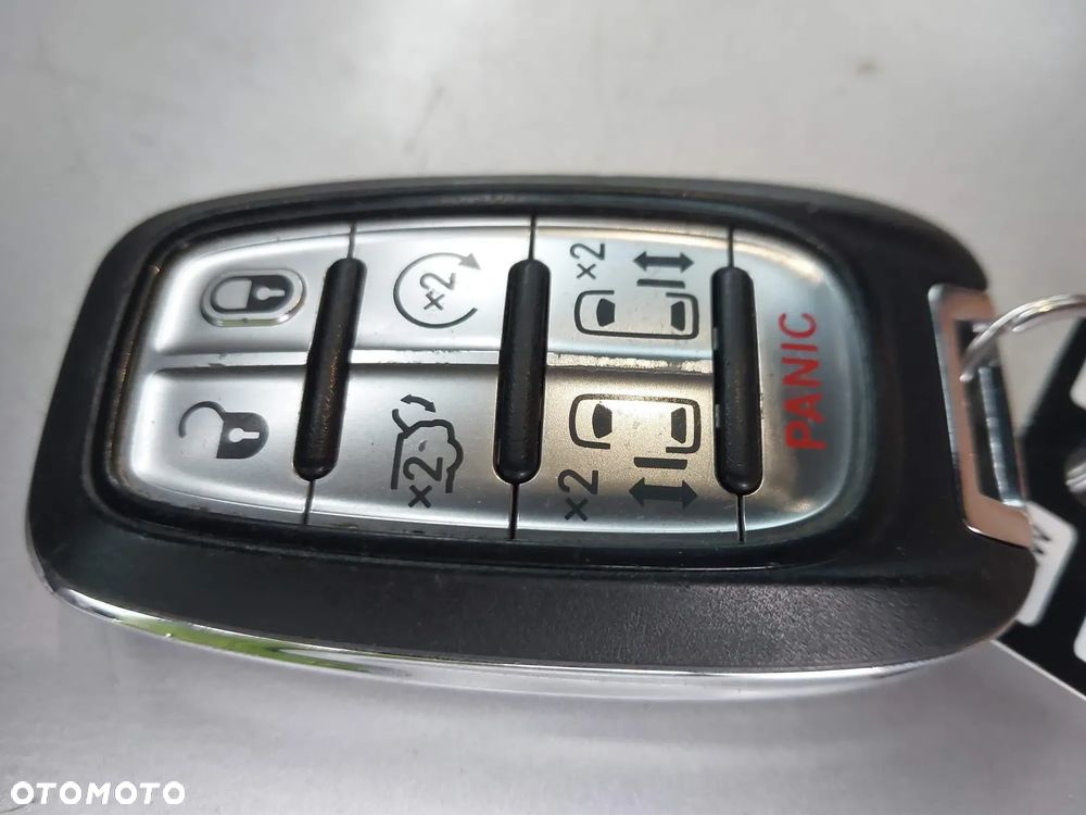 Chrysler Pacifica - 10