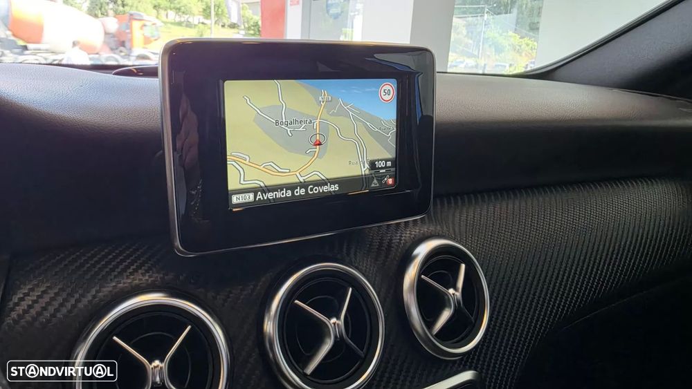 Mercedes-Benz A 180 d AMG Line - 46