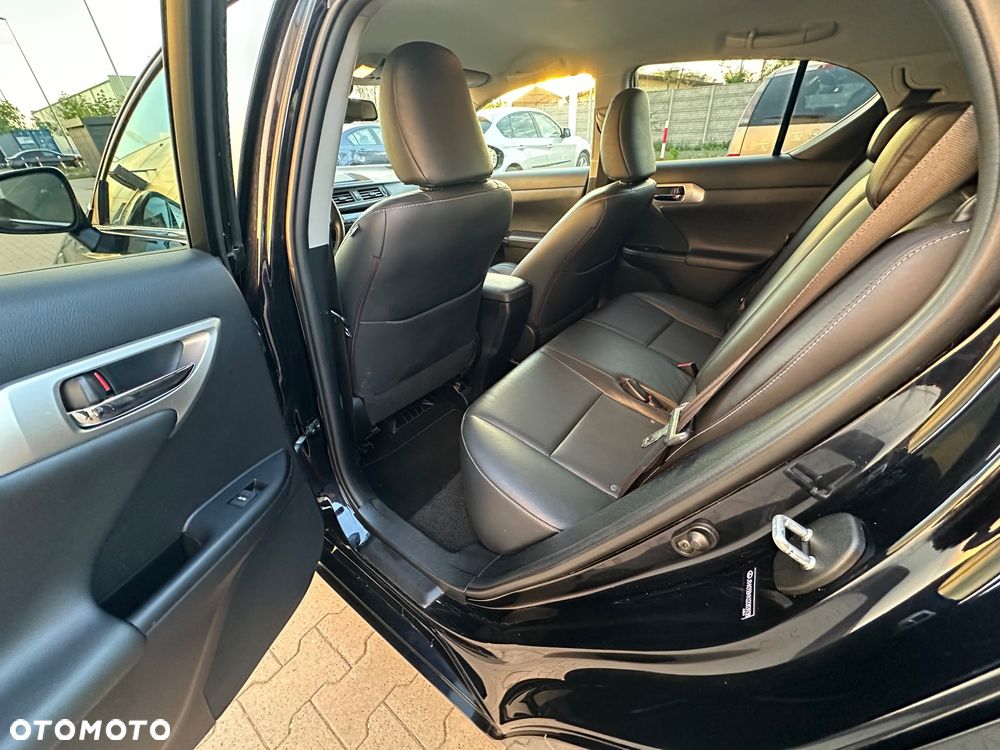 Lexus CT 200h Prestige - 9