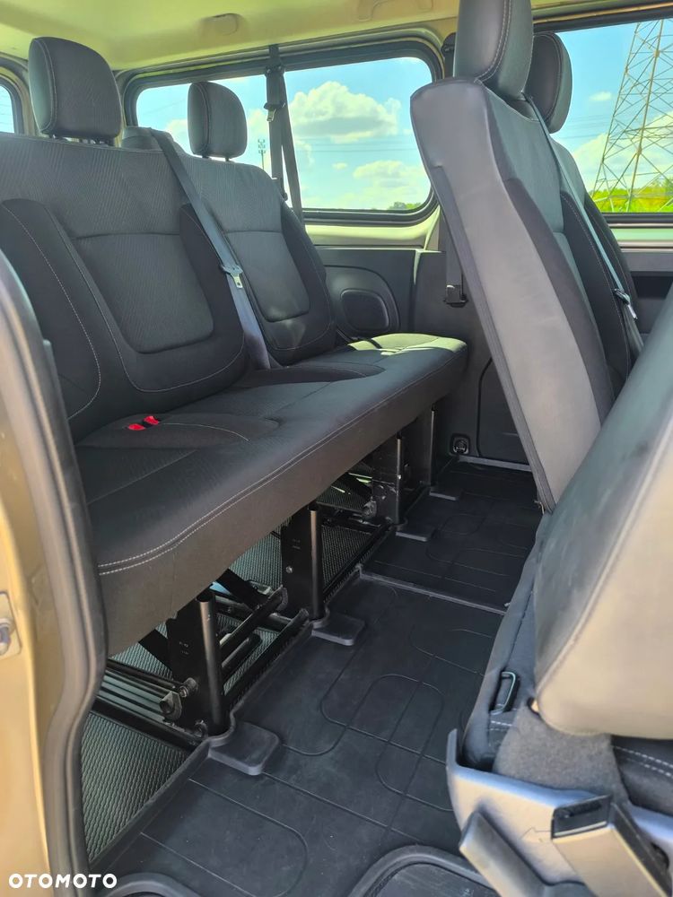 Renault Trafic Grand SpaceClass 2.0 dCi EDC - 13