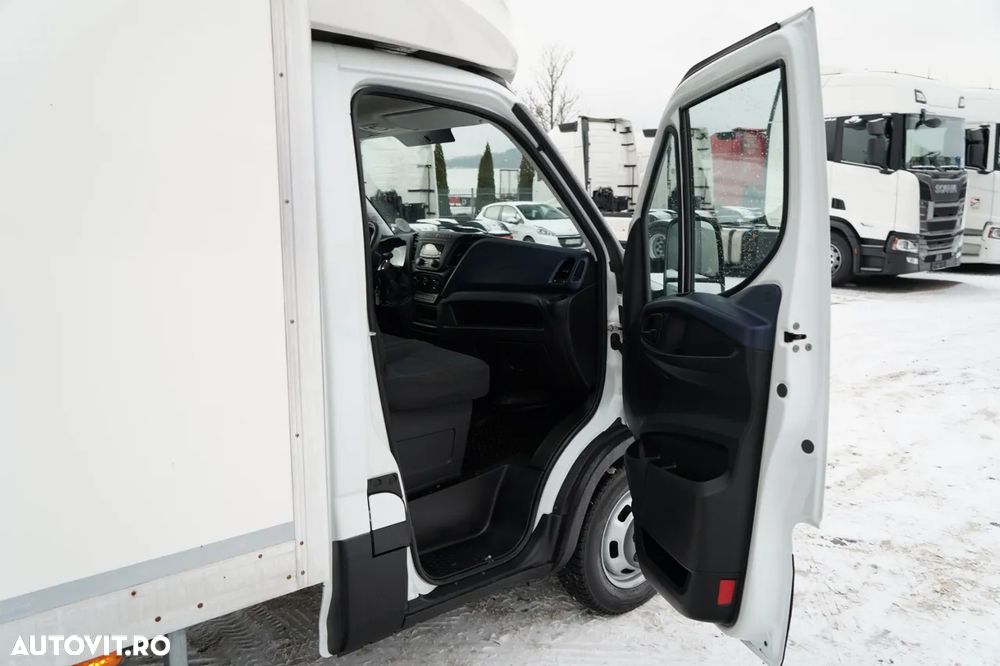 Iveco DAILY 35-140 / CONTAINER / AUTOMAT HI-MATIC / TWIN / 2020 / IMPORTAT - 33