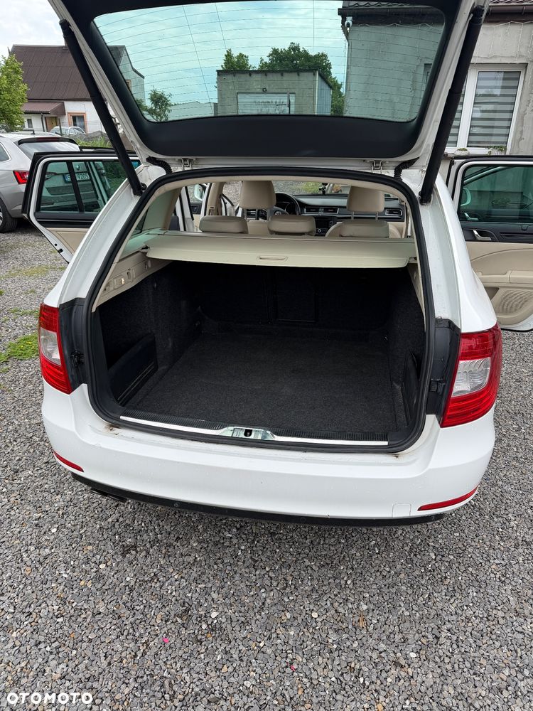 Skoda Superb 2.0 TDI 4x4 Platinum DSG - 9