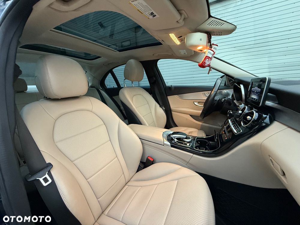 Mercedes-Benz Klasa C 300 7G-TRONIC - 7