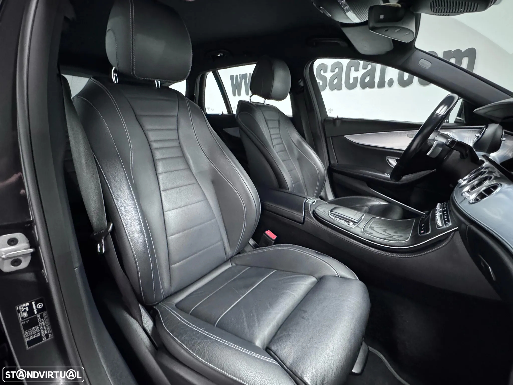 Mercedes-Benz E 300 de Avantgarde - 21