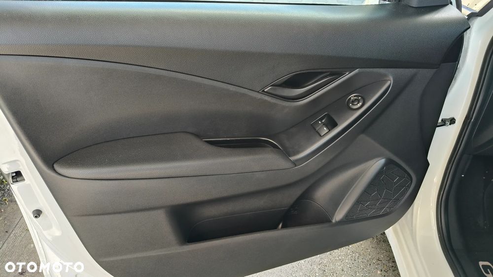Hyundai ix20 1.6 Trend - 24