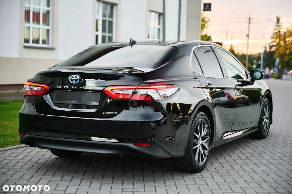 Toyota Camry 2.5 Hybrid Executive CVT - 14