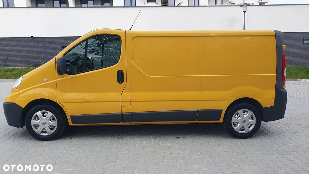 Renault TRAFIC - 1
