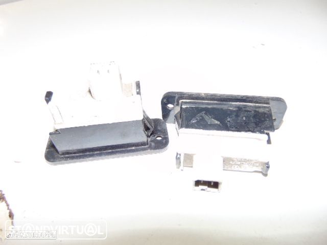 Citroen AX - luzes de matrícula - 2