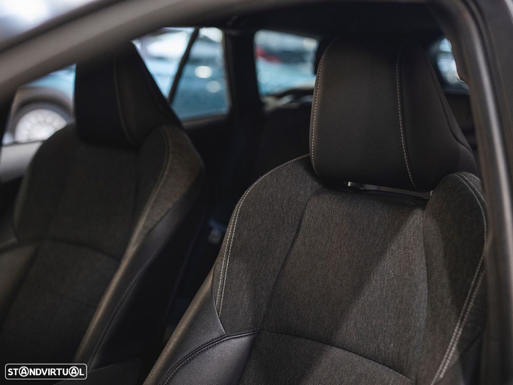Toyota Corolla Touring Sports 1.8 Hybrid Comfort+P.Sport - 21