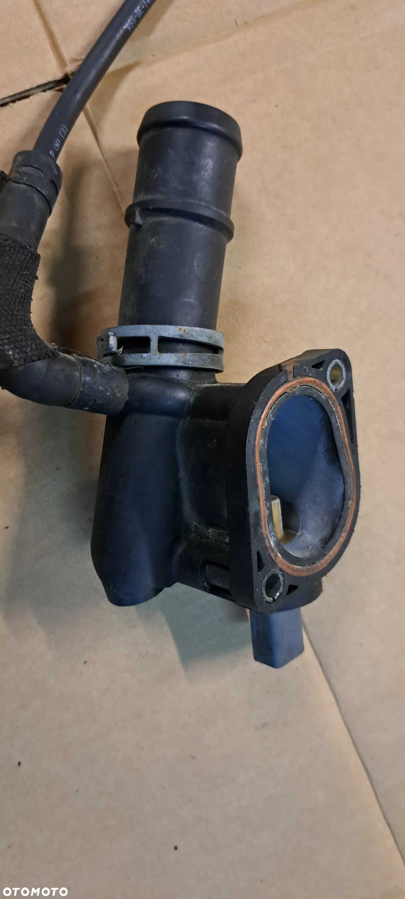 Króciec obudowa termostatu audi  A4 b6 b8 2,0 tdi 03L121132A - 3