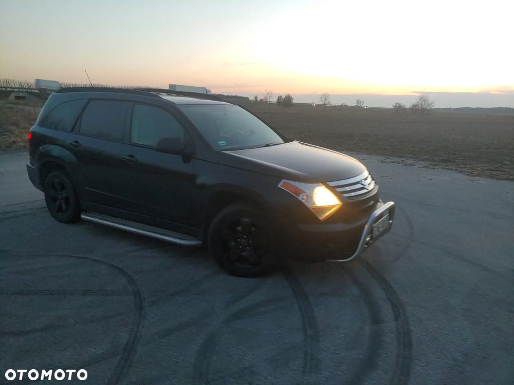 Suzuki XL7 - 11
