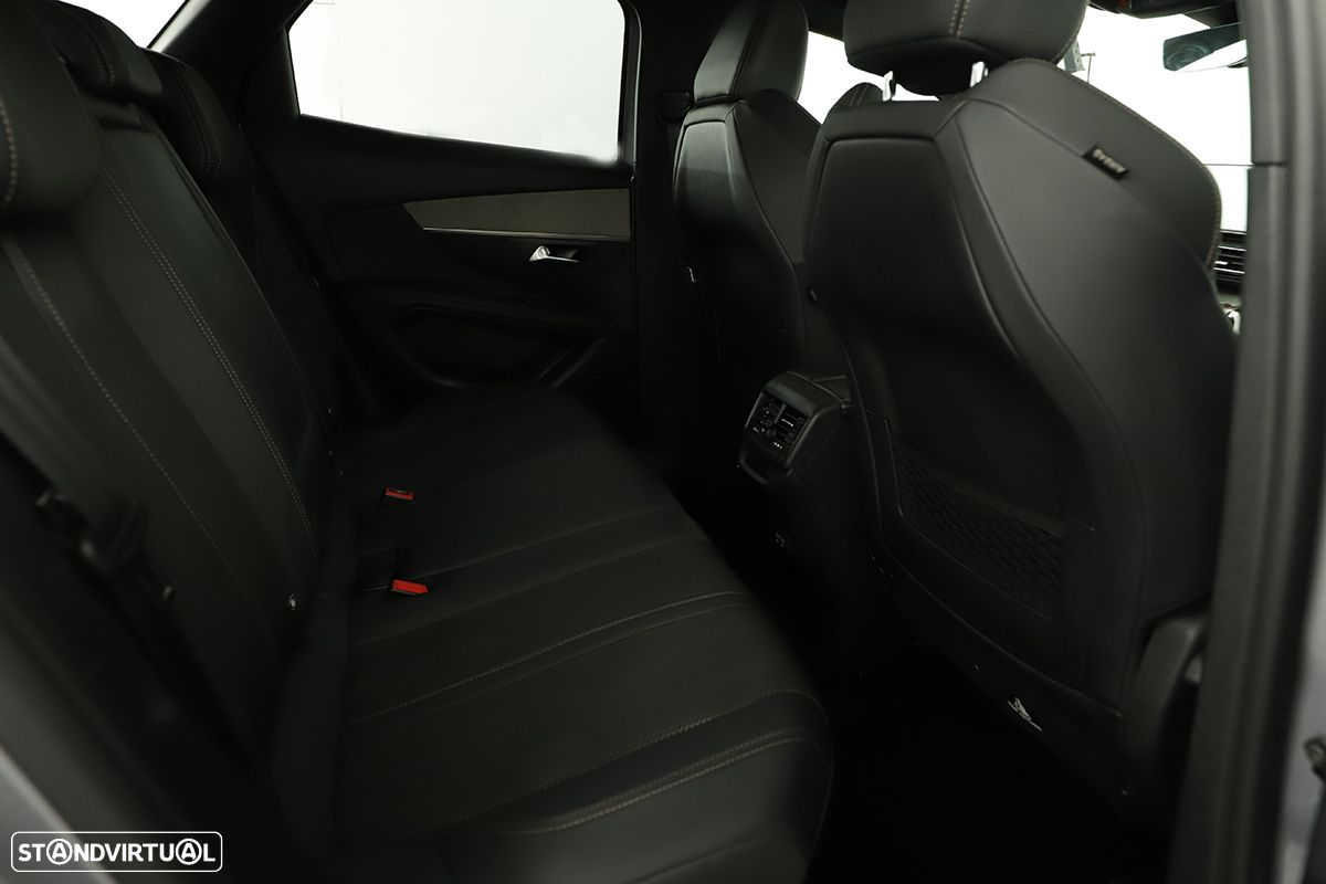 Peugeot 3008 1.2 PureTech GT EAT8 - 23