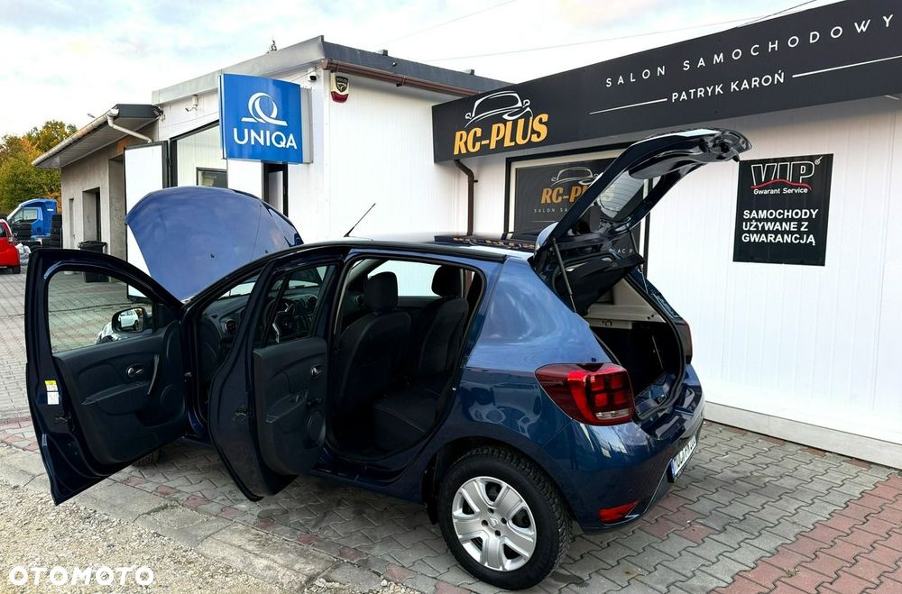 Dacia Sandero 0.9 TCe SL Celebration S&S EU6 - 12