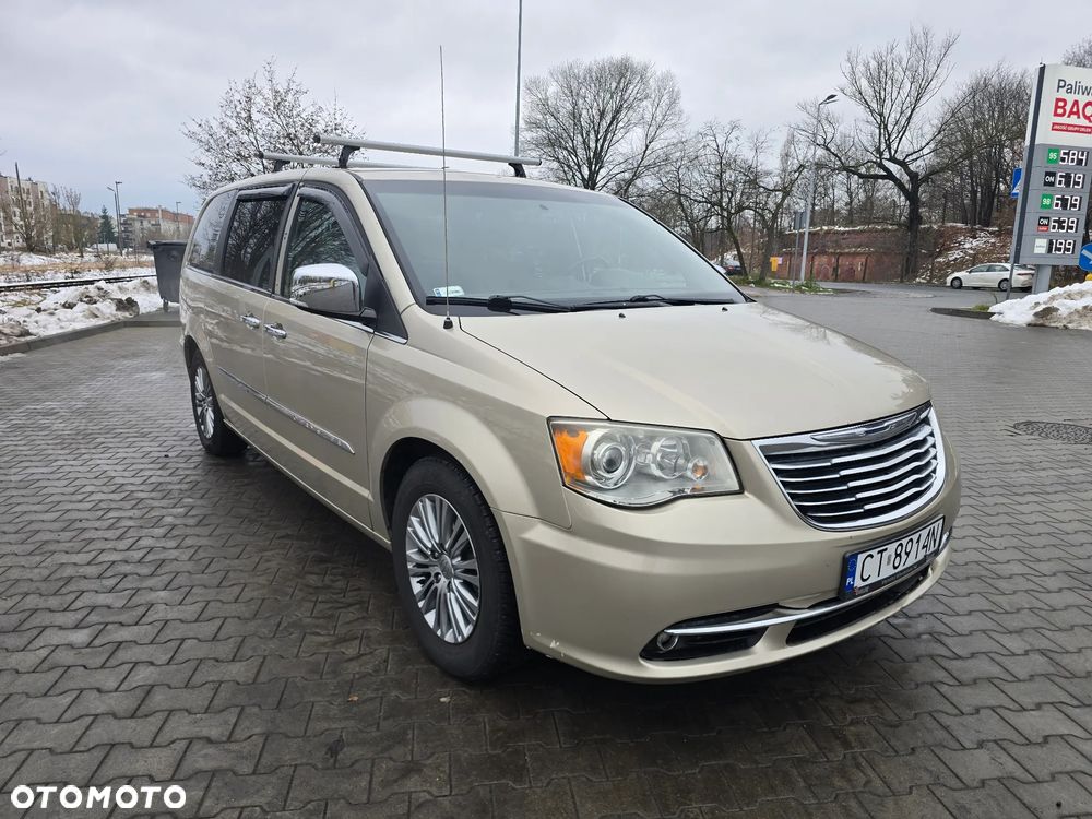 Chrysler Town & Country 3.6 Touring - 12
