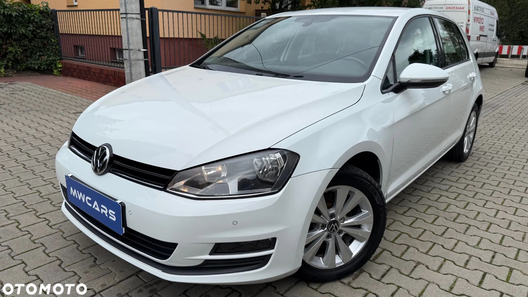 Volkswagen Golf 1.6 TDI BlueMotion Comfortline - 1