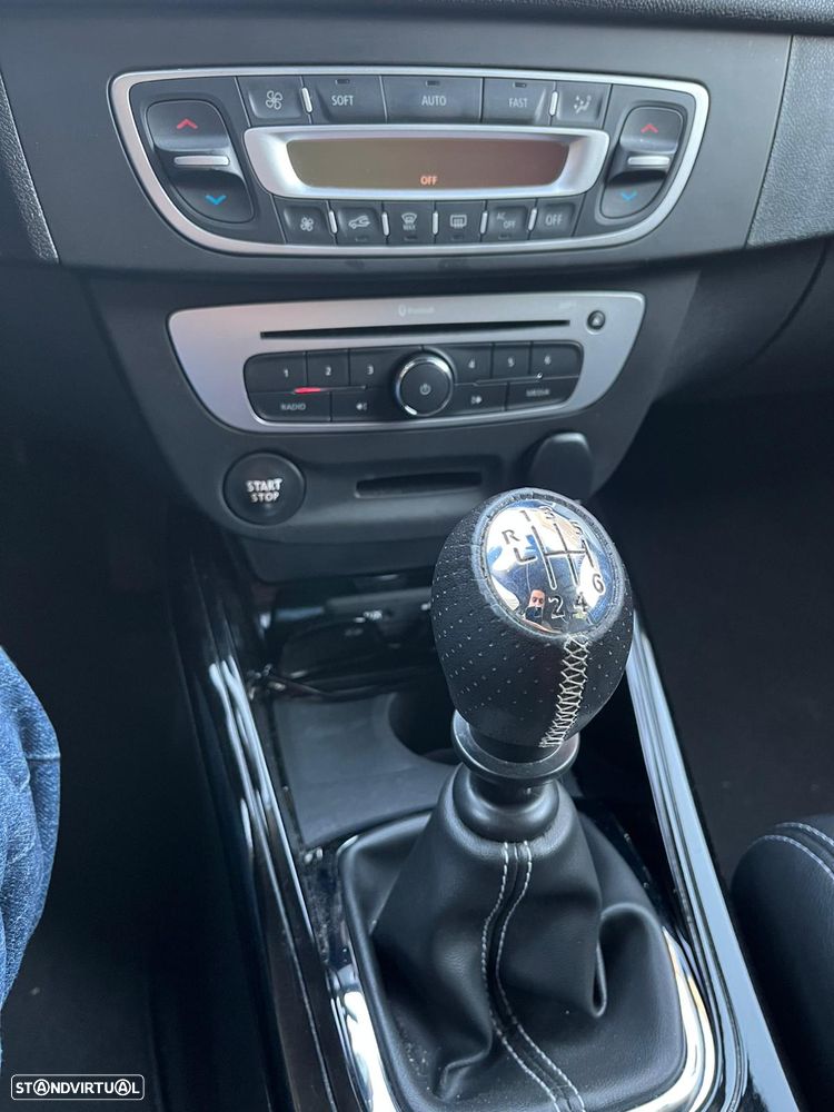 Renault Mégane 1.6 dCi Bose Edition - 16