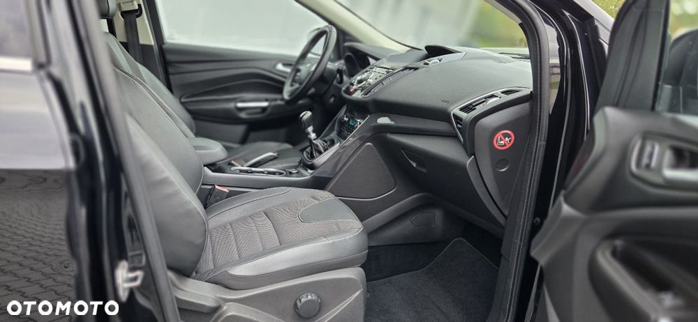 Ford Kuga 2.0 TDCi 4x4 Titanium - 19