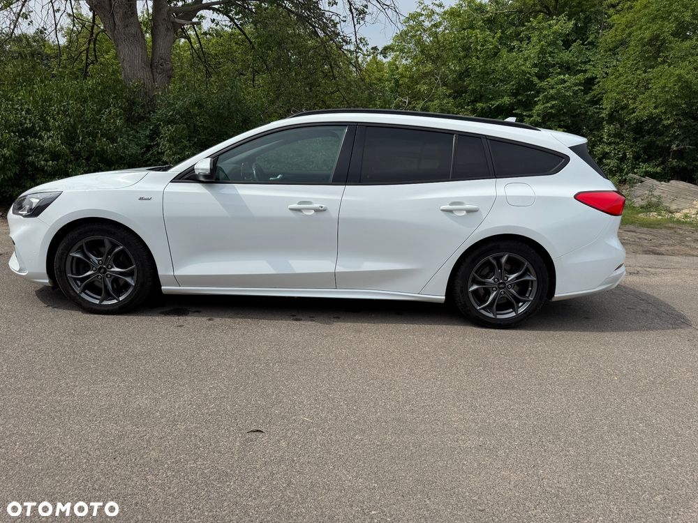 Ford Focus 1.5 EcoBlue Start-Stopp-System ST-LINE DESIGN - 10
