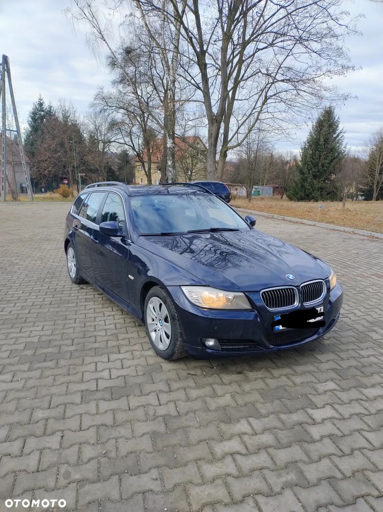 BMW Seria 3 318d - 1