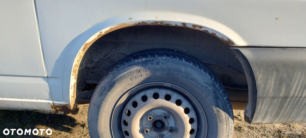 Volkswagen Transporter - 24