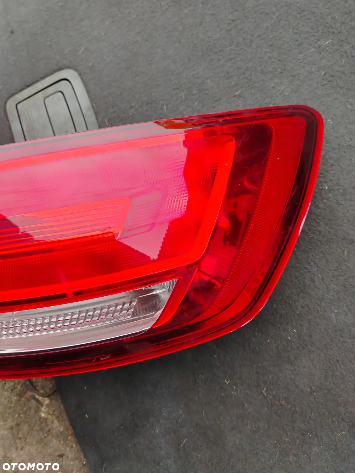 LAMPA PRAWY  TYŁ AUDI A4 B9 AVANT 8W9945070 EUROPA - 3