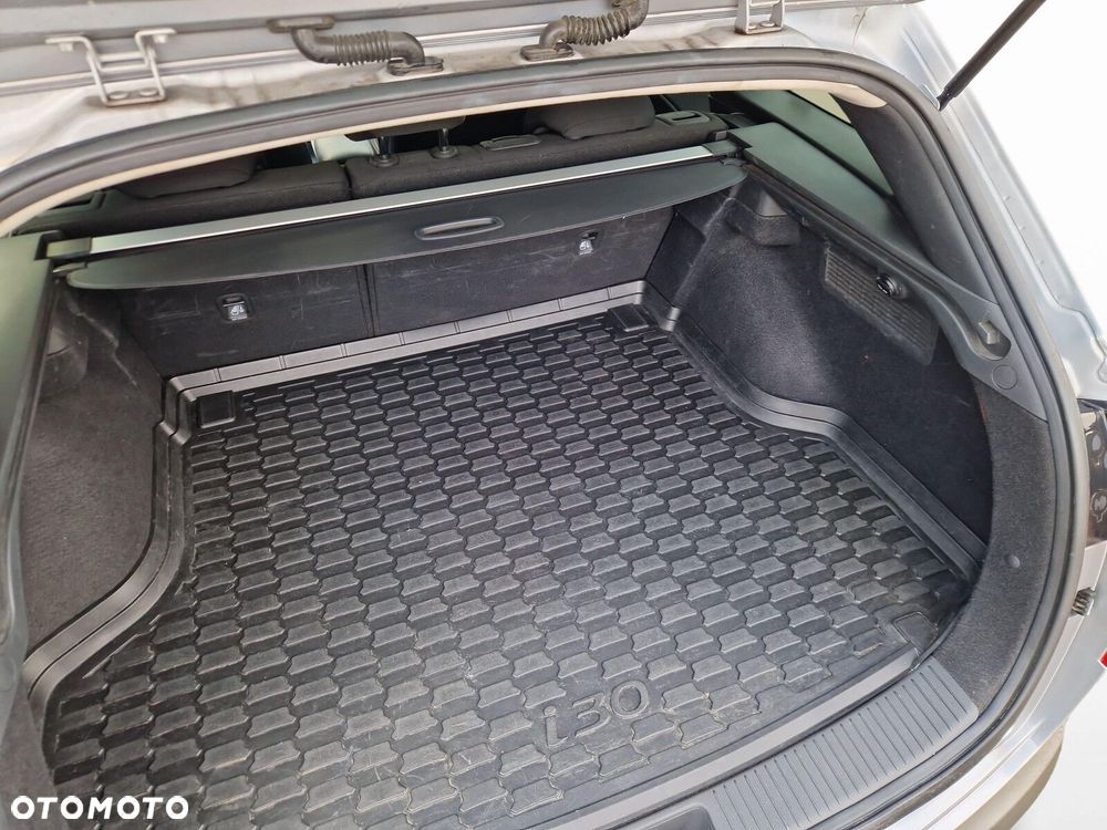 Hyundai i30 - 12