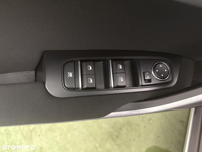 Kia XCeed 1.5 T-GDI M DCT - 12