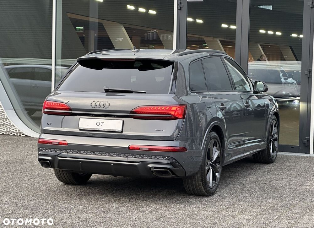 Audi Q7 - 7