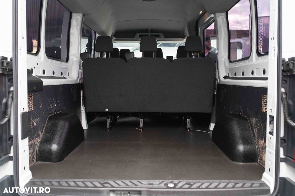 Ford Transit - 12