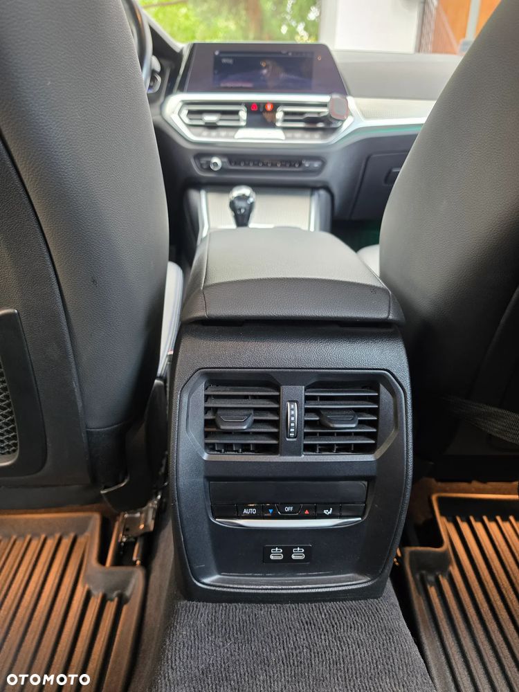 BMW Seria 3 320d mHEV sport - 9