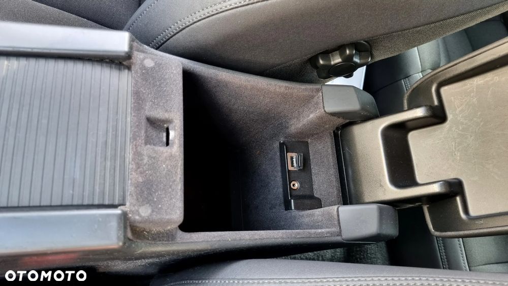 Volvo S60 D3 Geartronic Momentum - 27