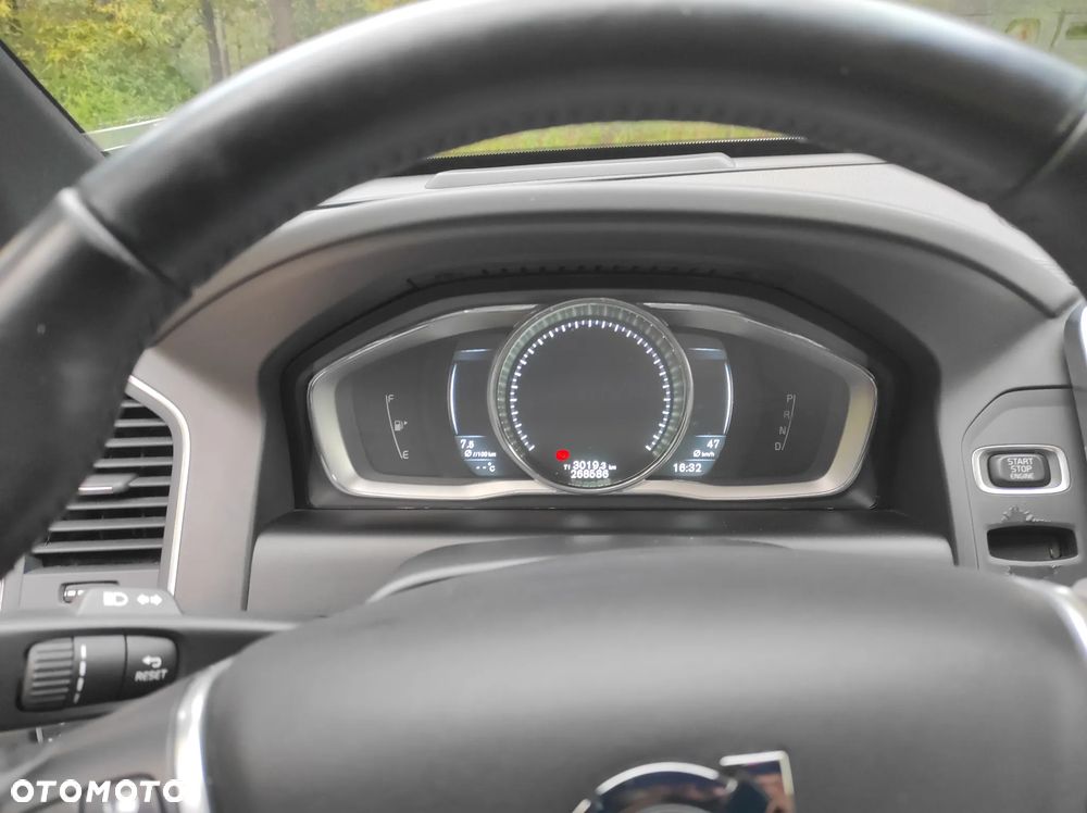 Volvo XC 60 D4 AWD Summum - 18
