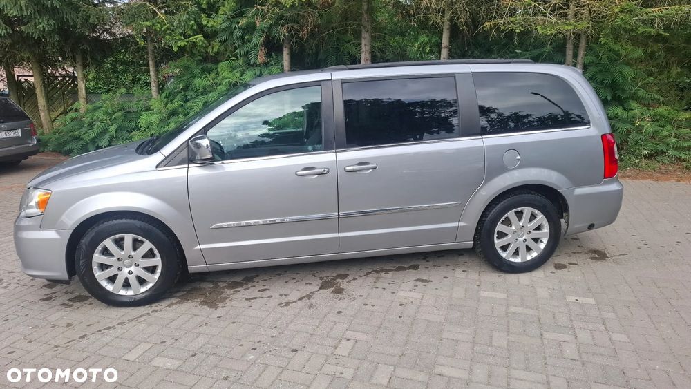 Chrysler Town & Country 3.6 Touring - 5
