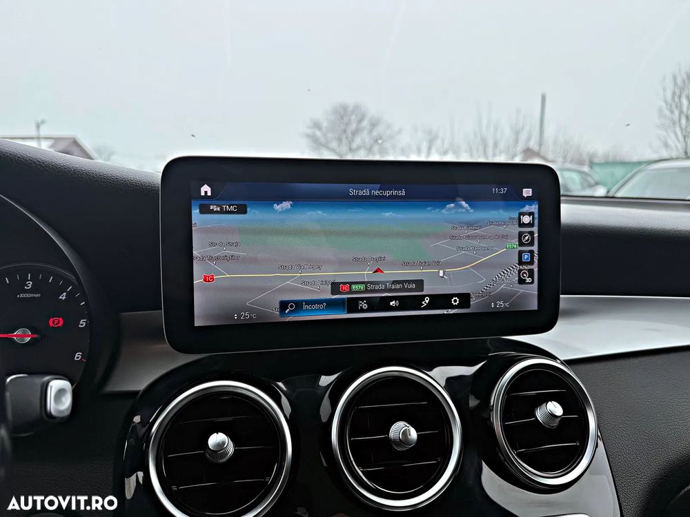 Mercedes-Benz GLC 300 d 4MATIC 9G-TRONIC - 13