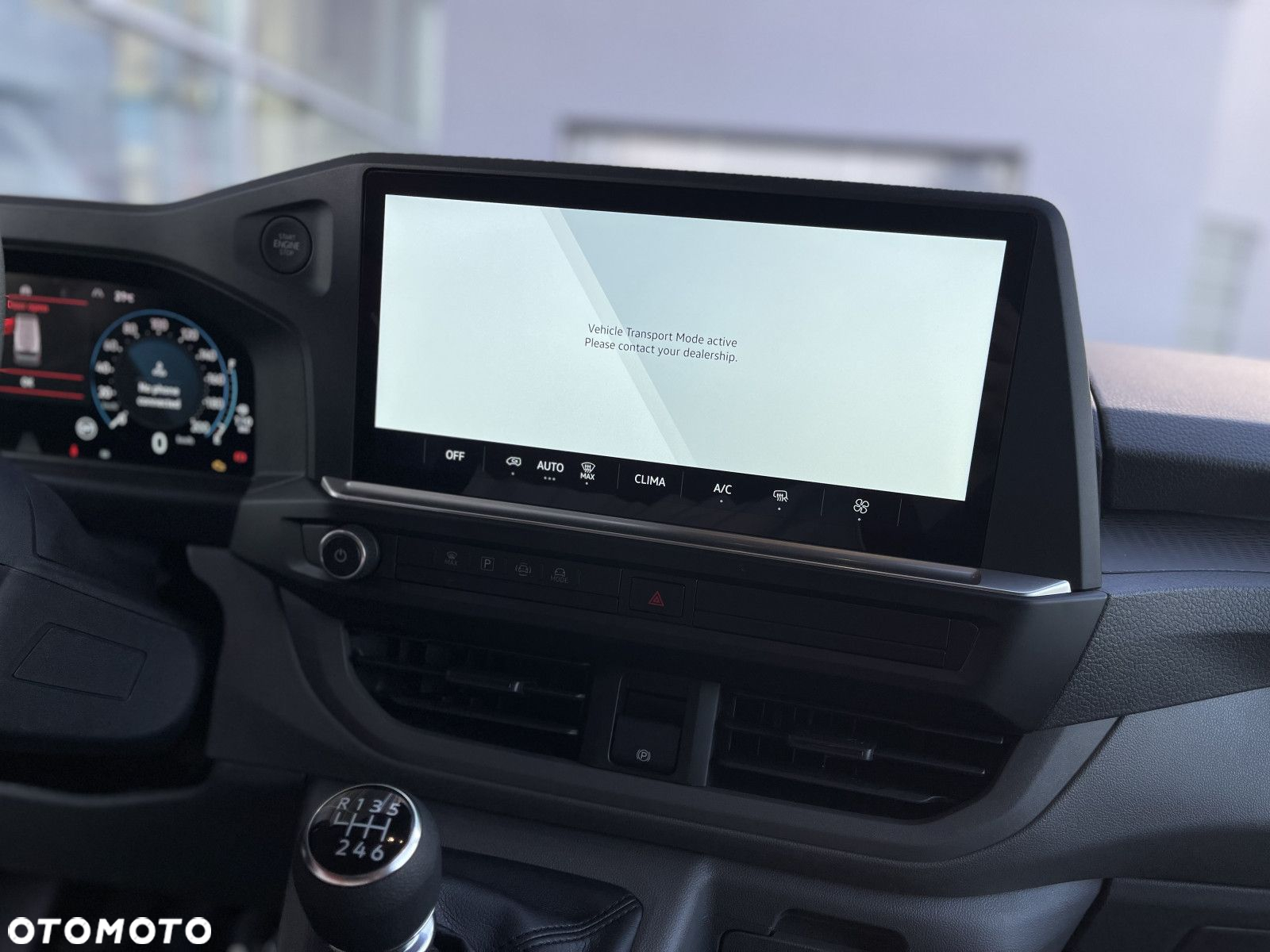 Volkswagen Transporter 2.0 TDI Manual - 18