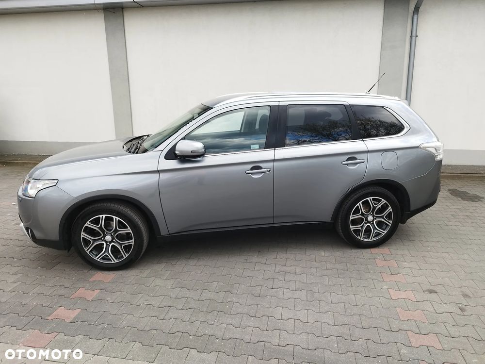 Mitsubishi Outlander 2.0 4WD CVT Diamant Edition+ - 12