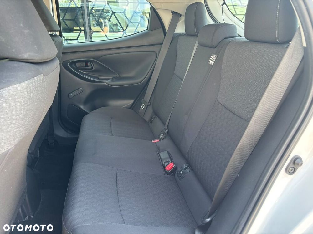 Toyota Yaris - 7