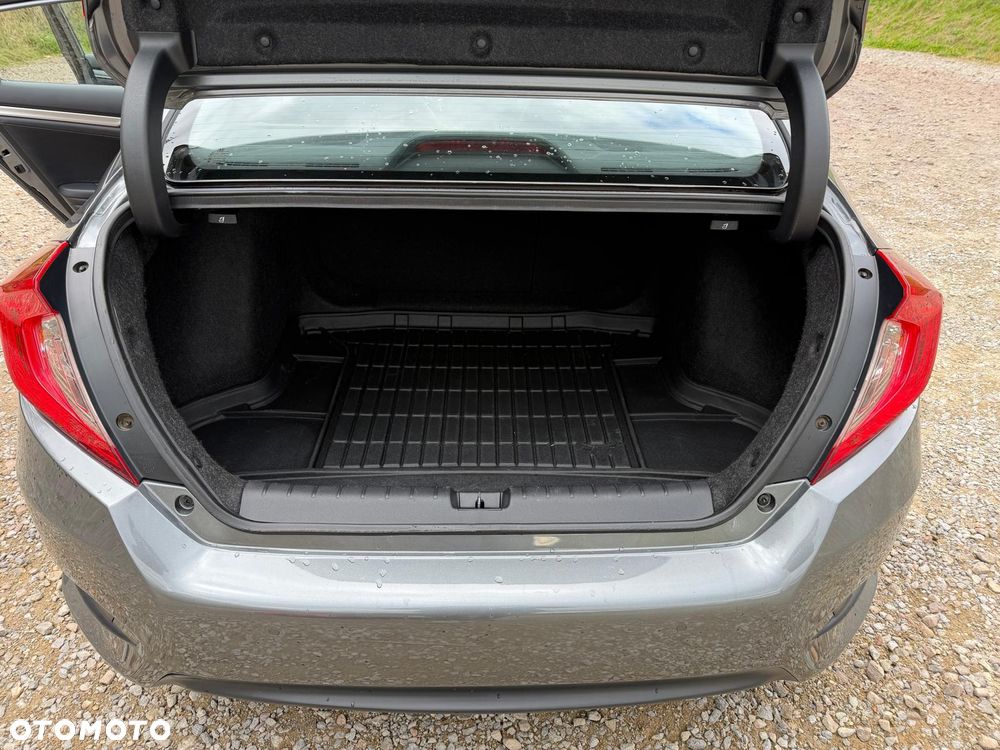 Honda Civic 1.5 T Executive CVT - 19