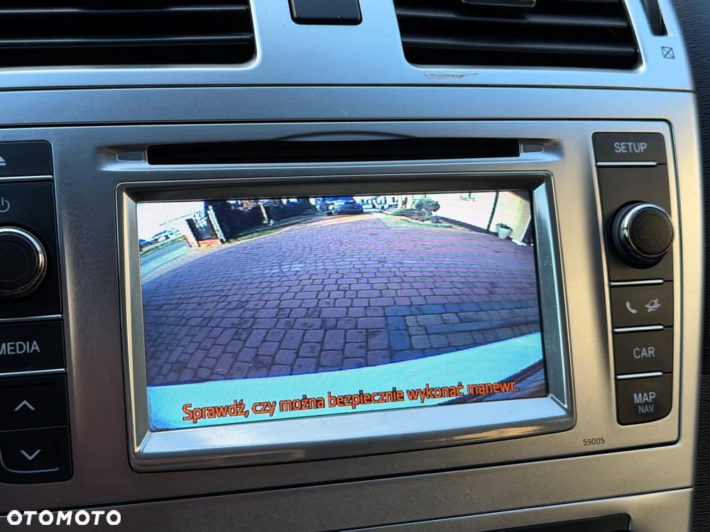 Toyota Avensis 2.0 D-4D Life - 21