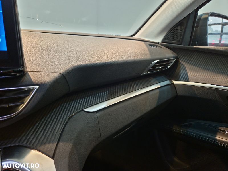 Peugeot 3008 1.2 PureTech S&S EAT8 Allure - 25