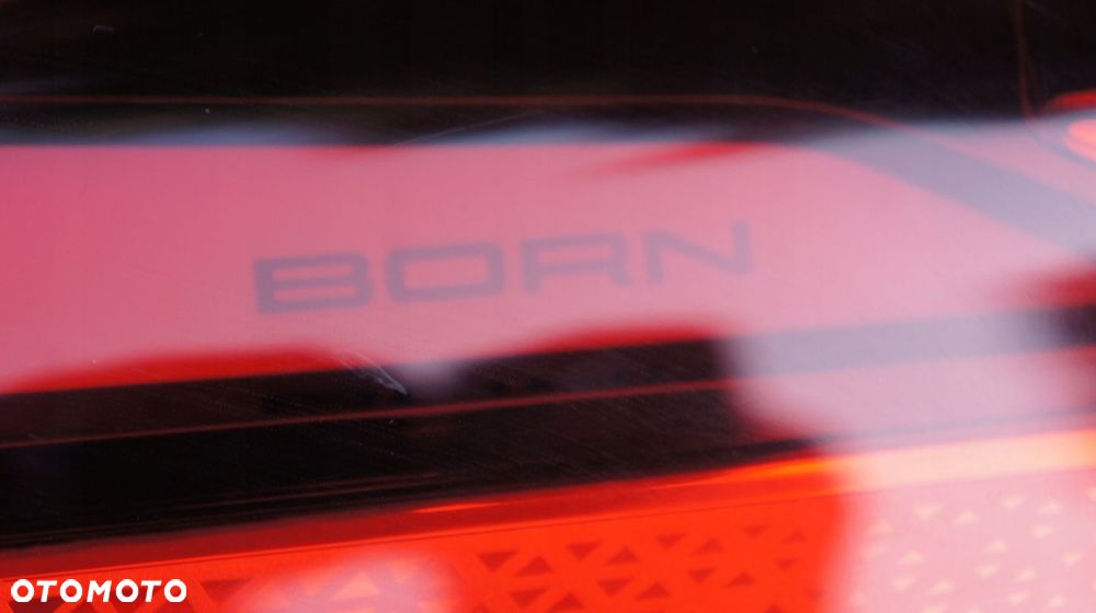 TYLNA PRAWA LAMPA CUPRA BORN LED - 3