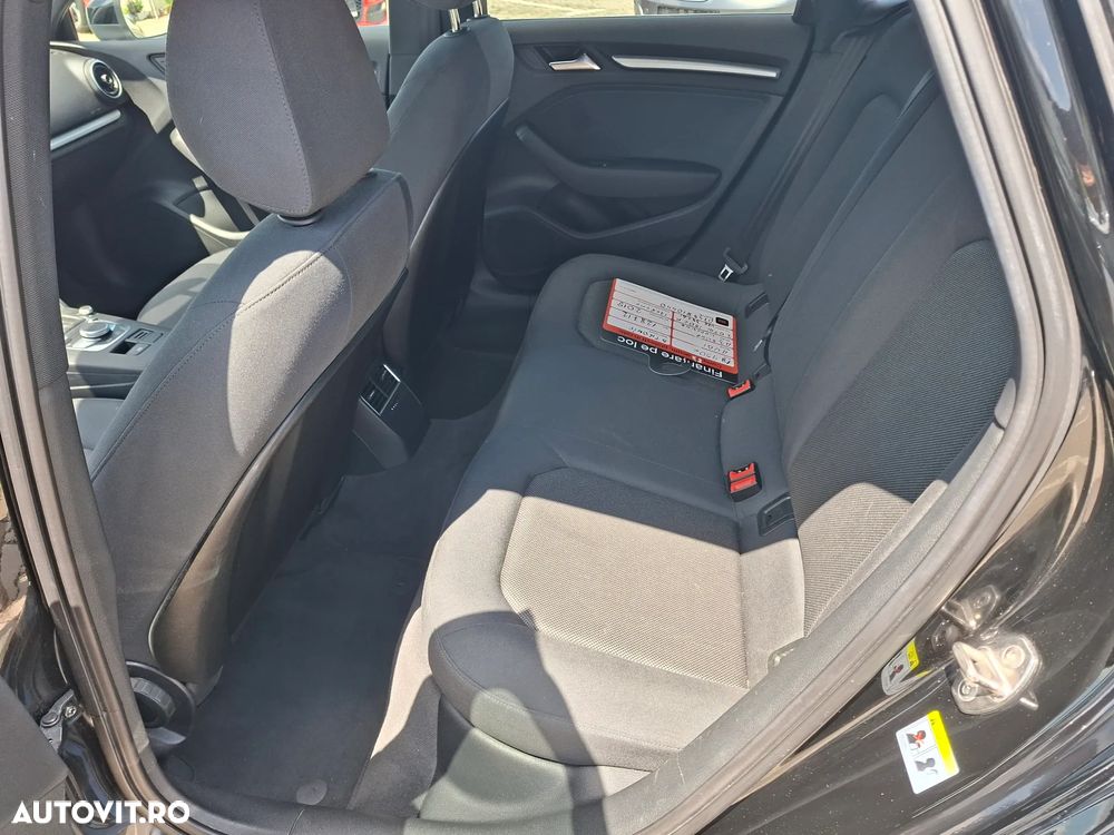 Audi A3 2.0 TDI S tronic Sport - 6
