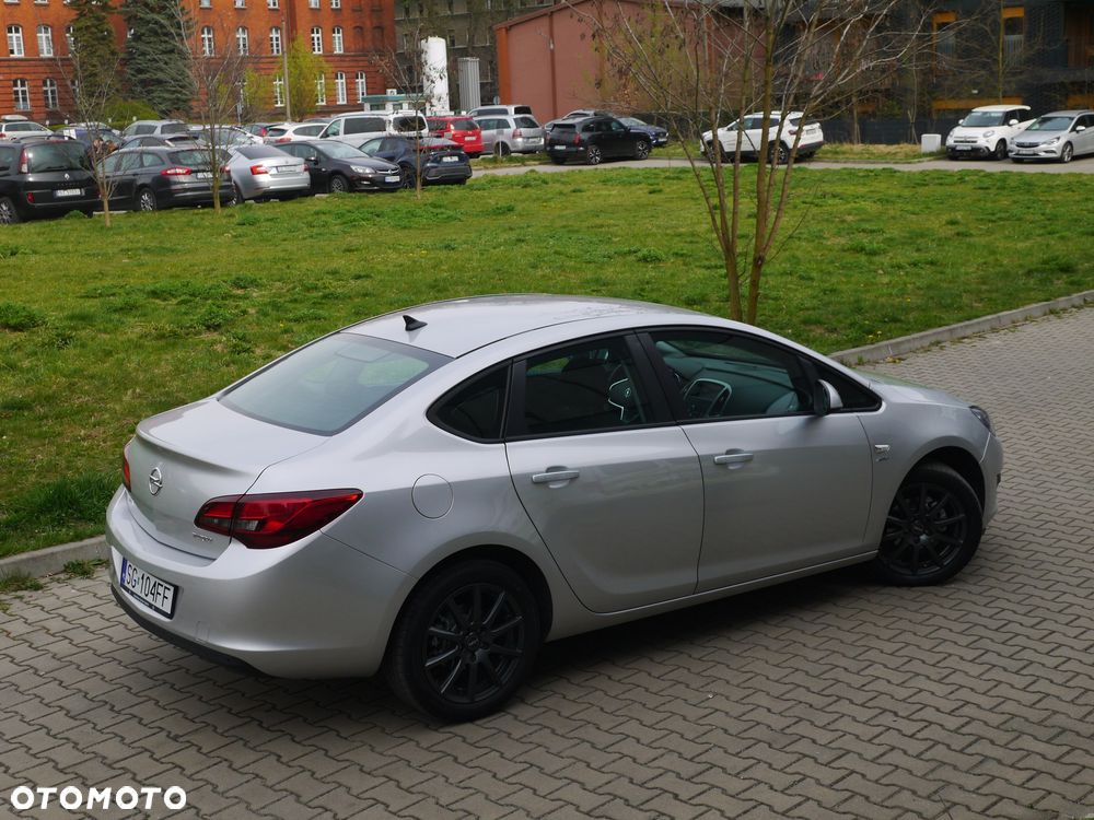Opel Astra 1.4 Turbo Active - 25