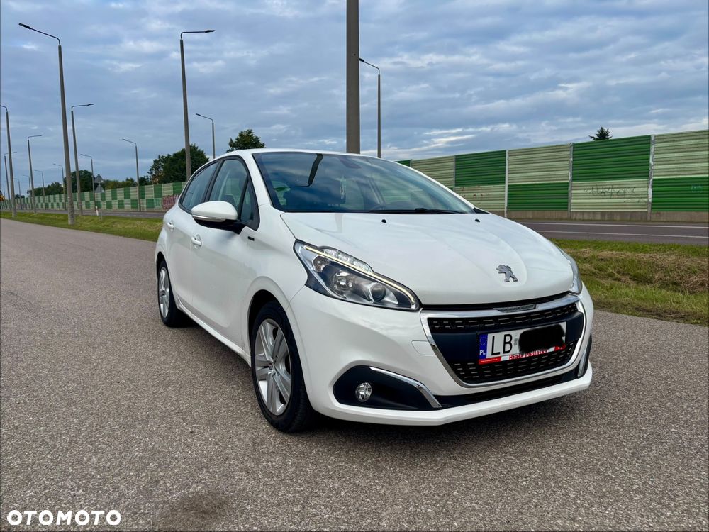 Peugeot 208 1.2 PureTech GPF Signature S&S - 1