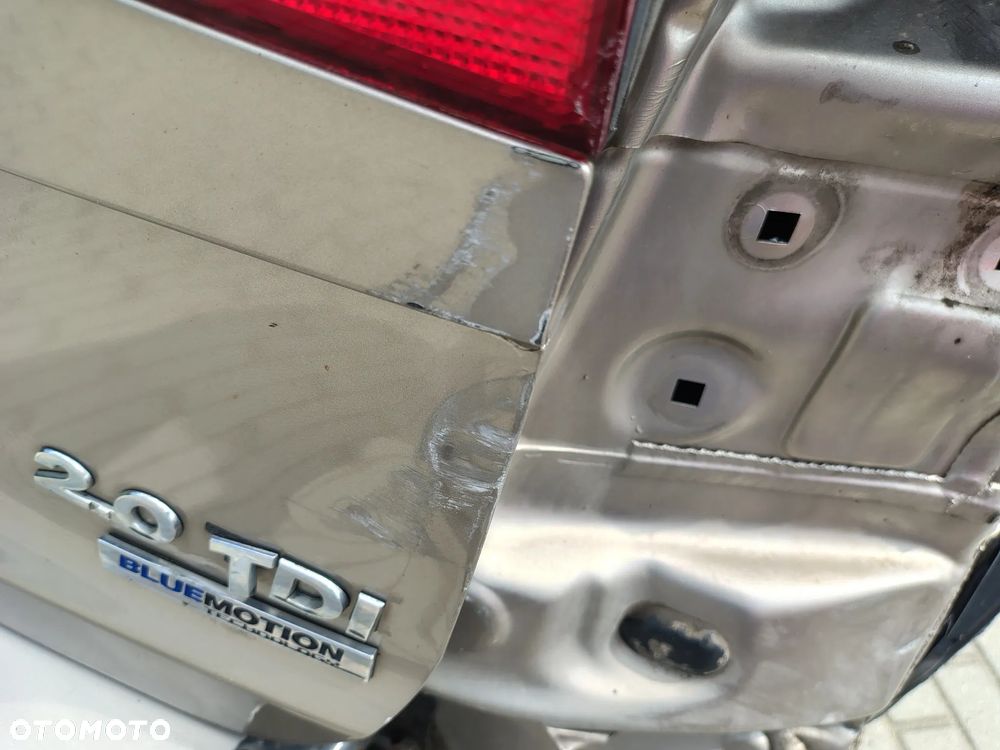 Volkswagen Touran 2.0 TDI DPF BlueMotion Technology Life - 31