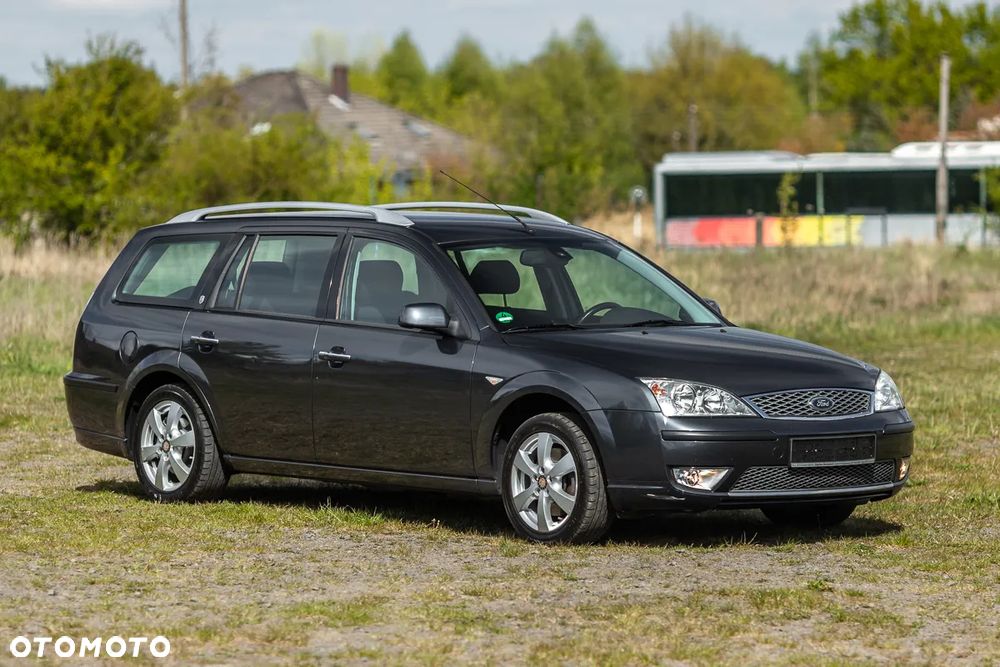 Ford Mondeo 1.8 Ghia - 2