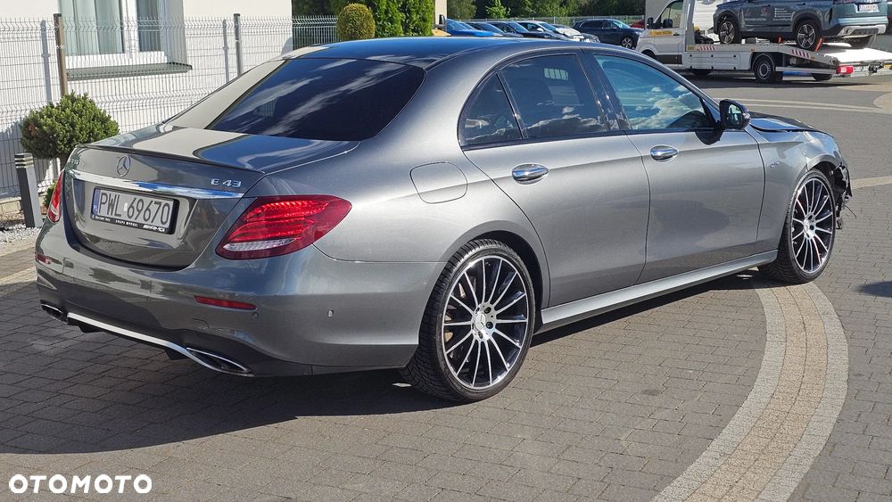 Mercedes-Benz Klasa E - 5