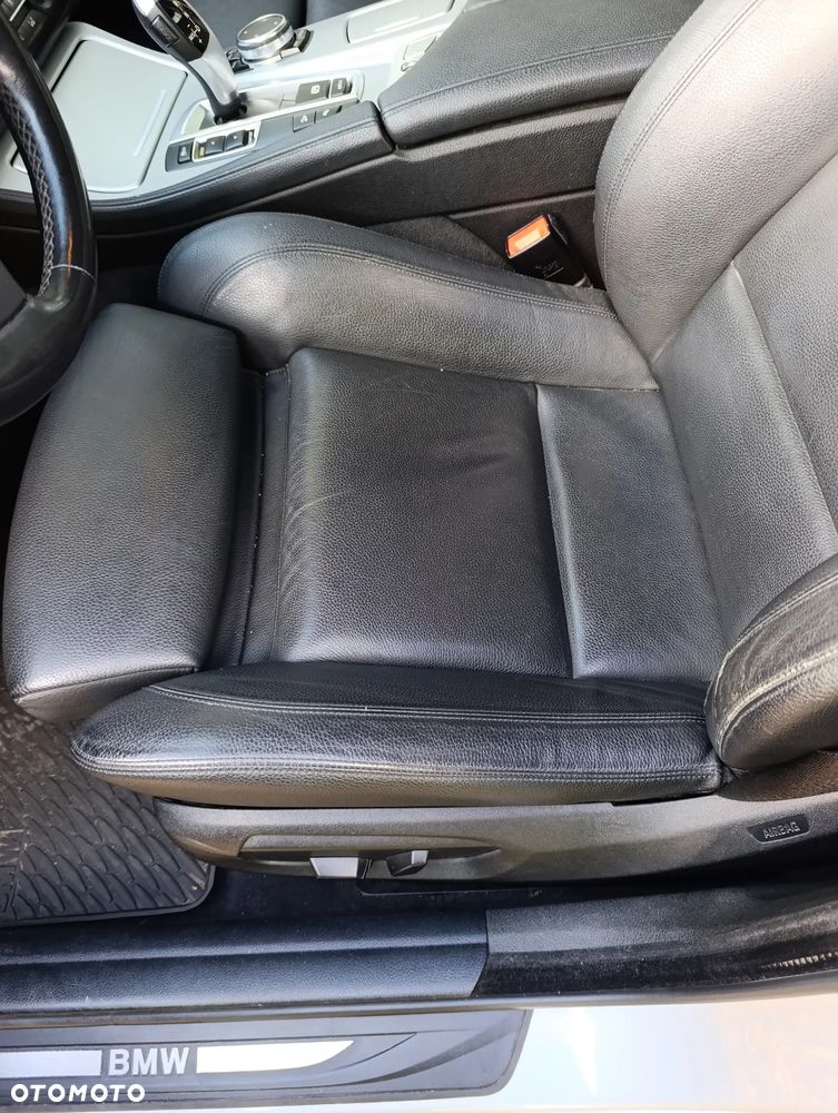 BMW Seria 5 520d xDrive Touring - 14
