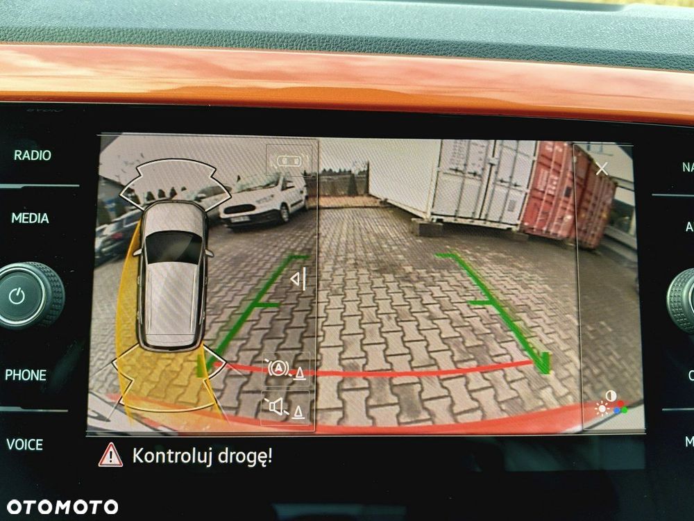 Volkswagen T-Cross - 9